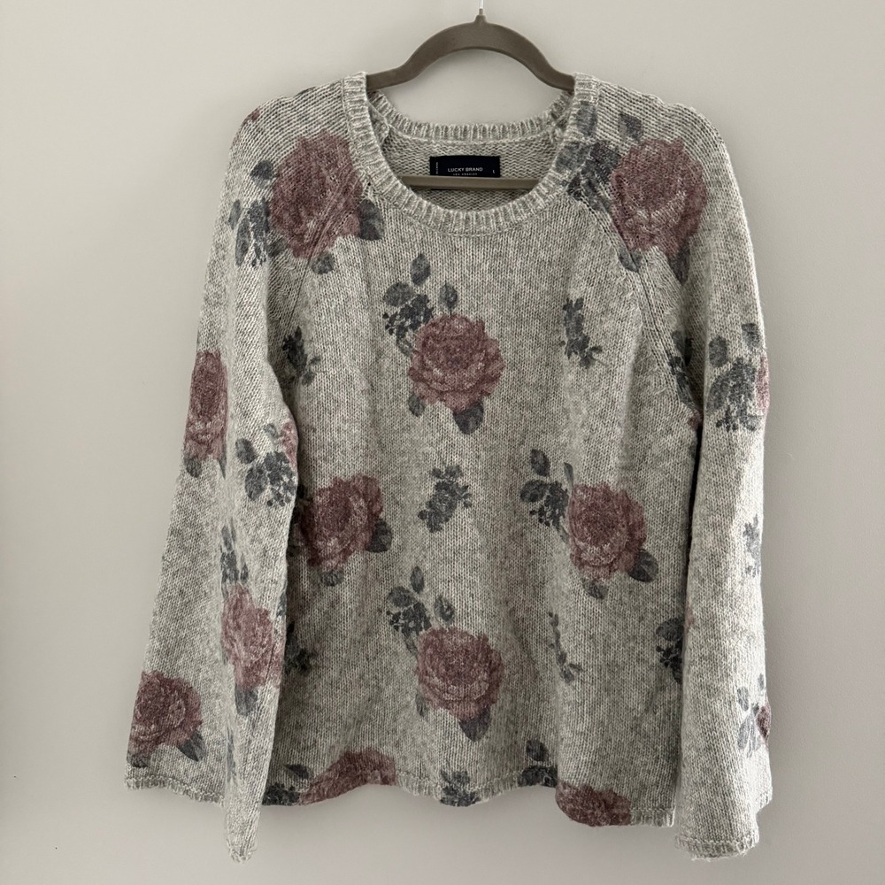 Lucky‎ Brand Grey Floral Rose Knit Crewneck Sweater L Feminine Romantic Cozy